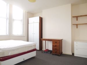 Bedroom- click for photo gallery